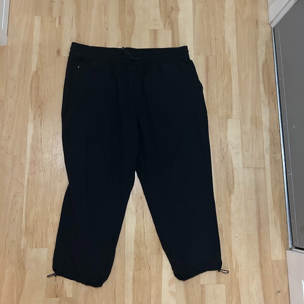 Xersion Black Capri Trek Athletic Pants - XL